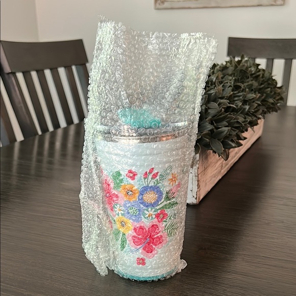 SWIG-NWT-Floral Insulated Party Cup - blue, floral, and Multicolor - Picture 2 of 6